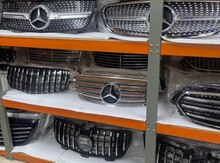 "Mercedes" radiator barmaqlığı
