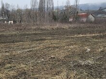 Земельный участок 3.4 сот, г. Гусар