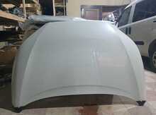 Toyota Corolla Cross kapotu