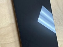 iPhone 15 ekranı