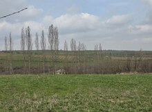 Земельный участок 12 сот, г. Гусар.