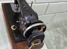 Швейная машина