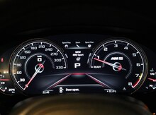 BMW G30 sürət paneli