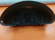 Mercedes sürət paneli