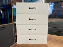 Apple Watch SE 3 Aluminum Starlight 40mm