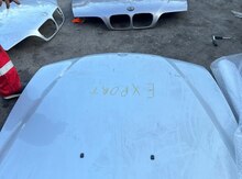 BMW E39 kapotu