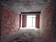 4-otaqlı yeni tikili, Əliyar Əliyev küç., 181 m²