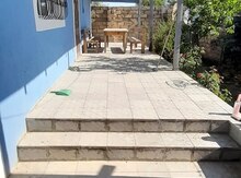 Bağ evi, Novxanı qəs.
