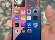 Apple iPhone 15 Pro Max ekranı