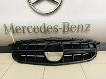 Mercedes W205 2015-2021 radiator barmaqlığı