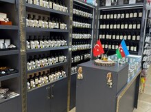 Mağaza icarəyə verilir, Elmlər Akademiyası m.