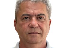 Nəzarətçi işi axtarıram