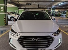 Hyundai Elantra, 2016 il