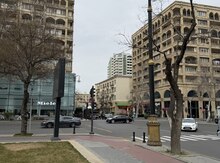 Mağaza icarəyə verilir, Üzeyir Hacıbəyov küç. 33