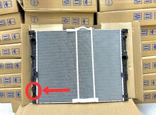 BMW G30, G31, 17118476010 su radiatoru