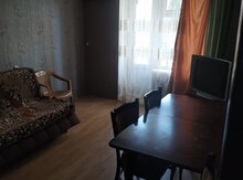 2-otaqlı mənzil kirayə verilir, E. Akademiyası m., 42 m²