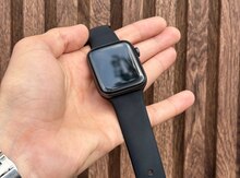 Apple Watch SE Space Gray 44mm