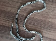 Gümüş boyunbağı