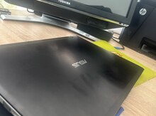 Noutbuk Asus