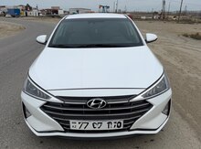 Hyundai Elantra, 2019 il
