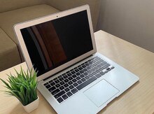 Apple MacBook Air i5