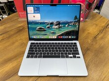 Apple Macbook M4/16GB Skybule
