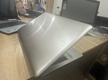 Noutbuk Asus