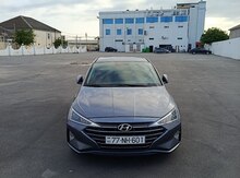 Hyundai Elantra, 2018 il