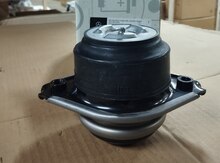 Mercedes W251 mühərrik yastığı