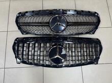 Mercedes W117 radiator barmaqlığı