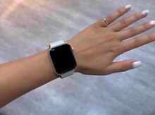 Apple Watch Series 7 Aluminum Starlight 45mm