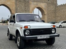 LADA (VAZ) Niva, 2015 il