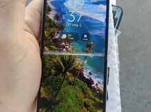 Samsung Galaxy Z Flip 6 ekranı