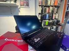 Noutbuk Asus