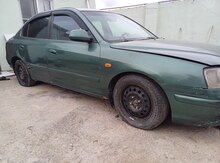 Hyundai Elantra, 2001 il