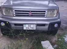Mitsubishi Pajero io, 2000 il