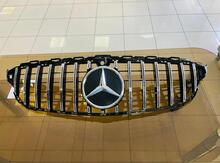 Mercedes W205 radiator barmaqlığı