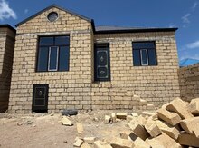 Həyət evi, Hökməli Qobu Lökbatan yolu