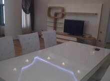 3-otaqlı yeni tikili kirayə verilir, 28 May m., 120 m²