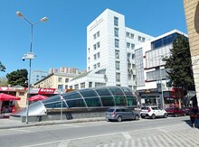 2-otaqlı mənzil kirayə verilir, Elmlər Akademiyası m., 43 m²
