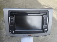 Volkswagen Passat CC monitoru