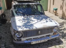 LADA (VAZ) 21011, 1982 il