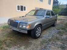 Mercedes E 220, 1988 il