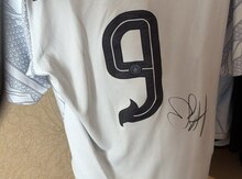 Futbolçu imzalı formalar 