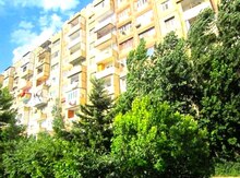 2-otaqlı mənzil kirayə verilir, R.Məmmədov küç., 60 m²
