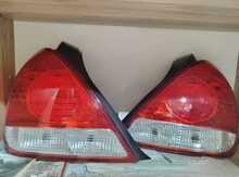 Nissan Sunny stop işığı