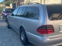 Mercedes E 240, 2000 il