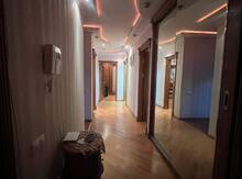 5-otaqlı mənzil, Bakıxanov qəs., 130 m²
