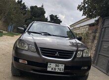 Mitsubishi Airtrek, 2001 il