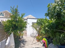 Həyət evi, Binə qəs.